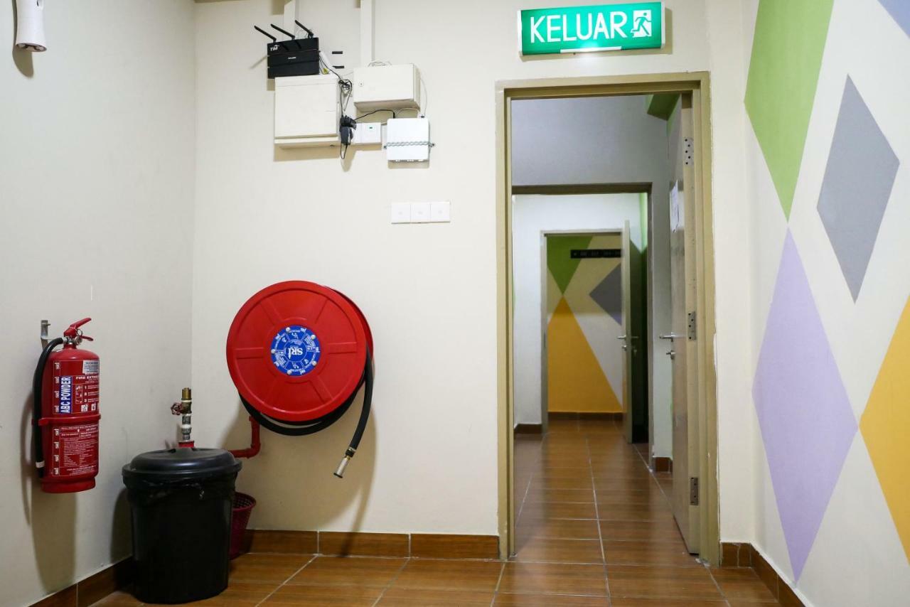 Hotel 126 Sepang Zewnętrze zdjęcie